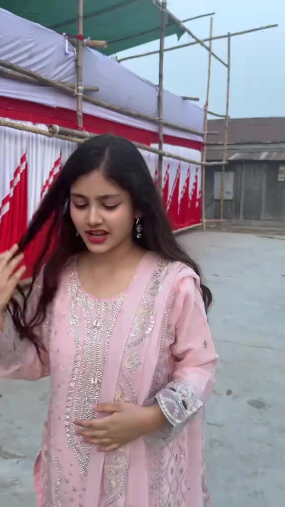 @খাগড়াছড়ির মেয়ে রাইসা