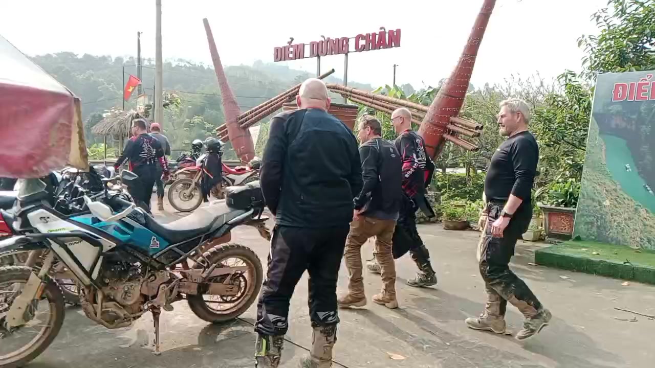 @Điểm dừng ch&acirc;n km 30 H&agrave; Giang