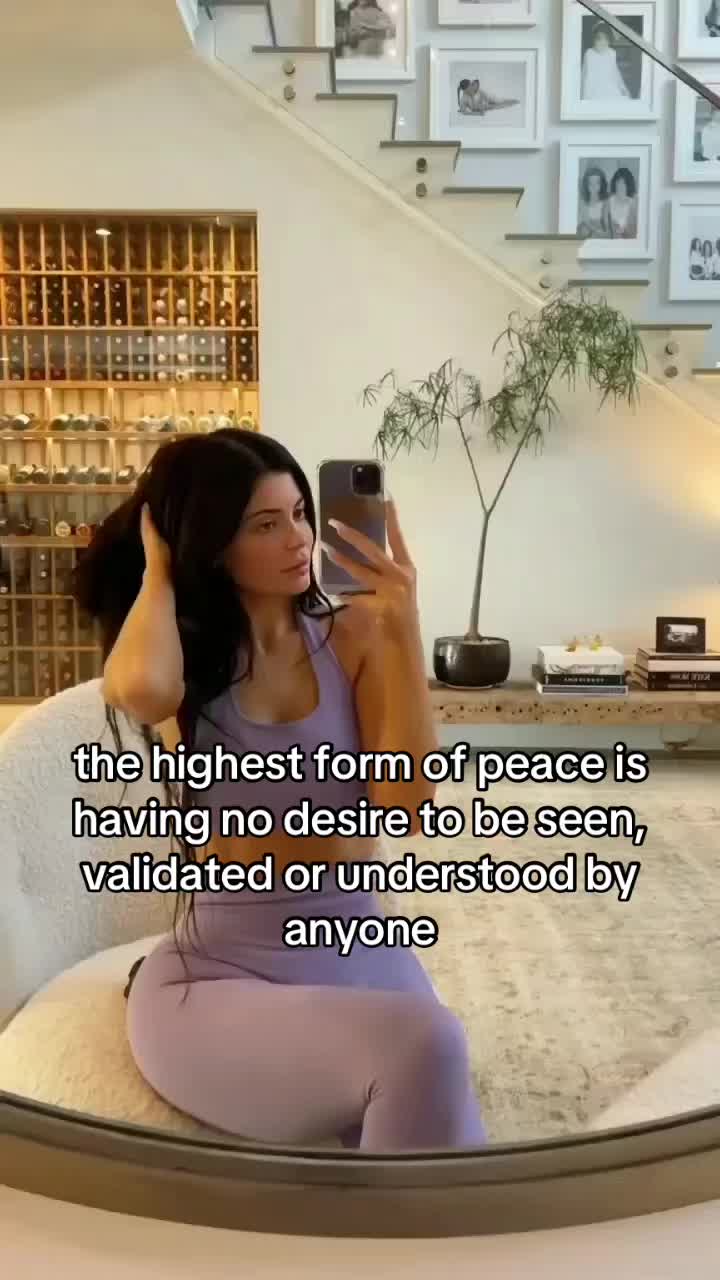 @defnot.girl