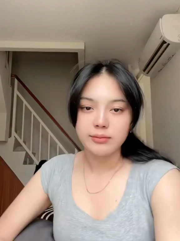 @putrichaniago