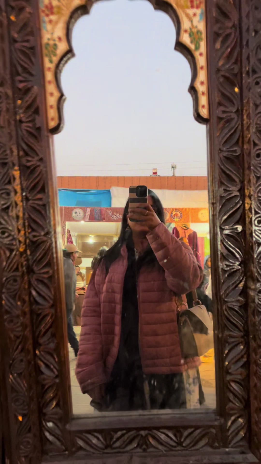 @samreenakbar_