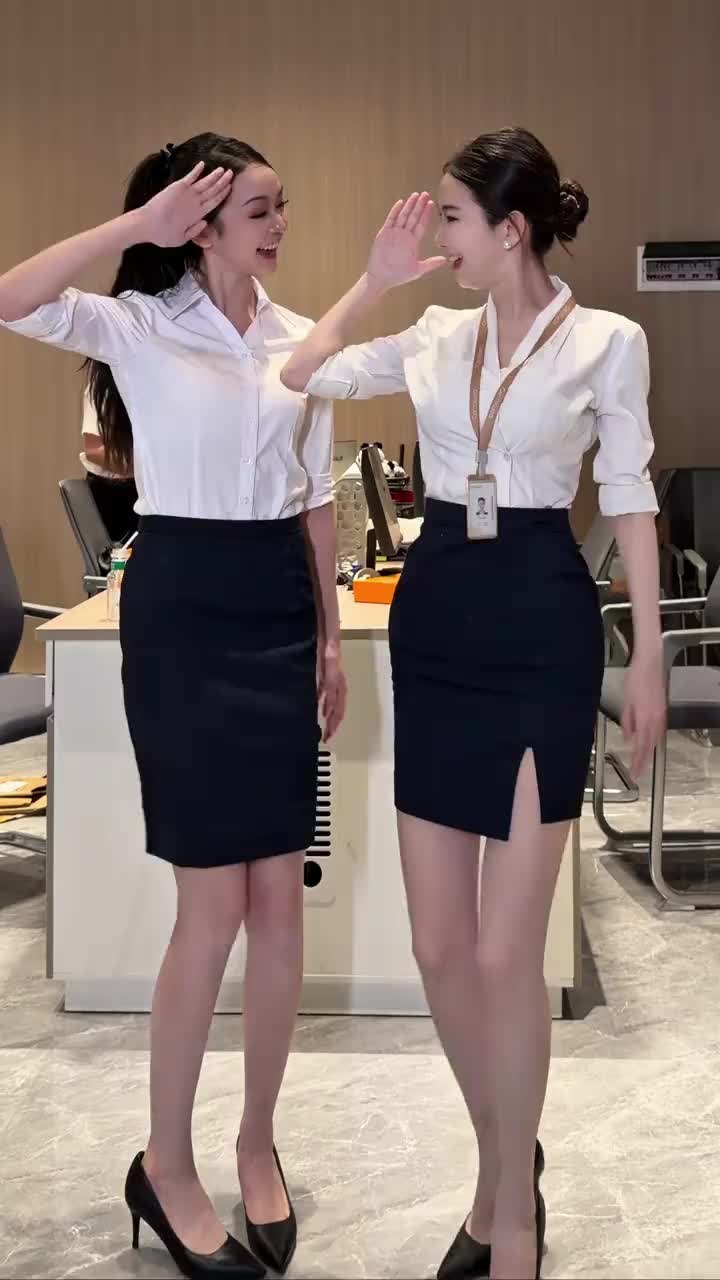 @Sally 雪莉 大笑笑