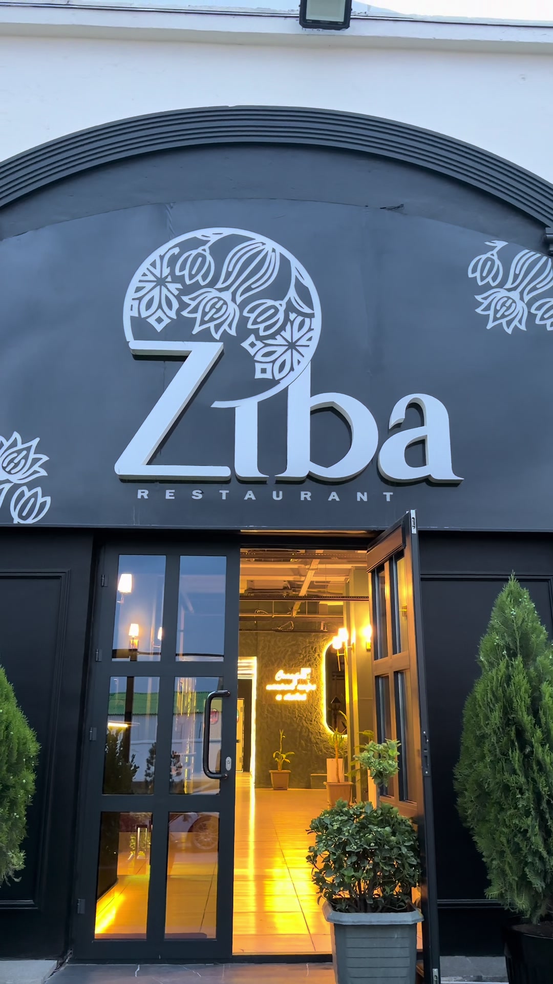 @Ziba_restaurant