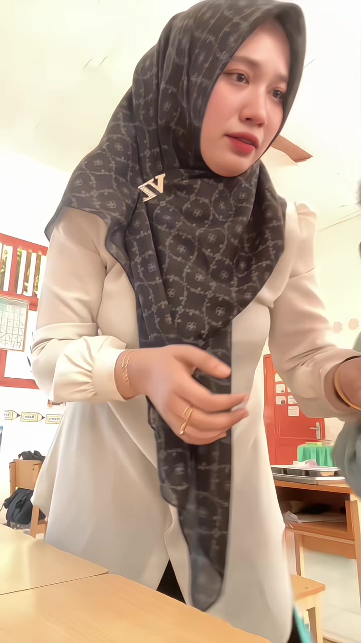@Cikgu Sarah✨