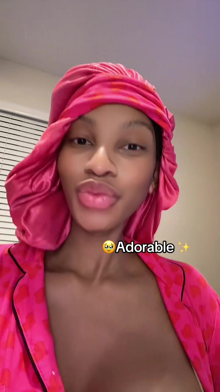 @Sharthebrat🎀