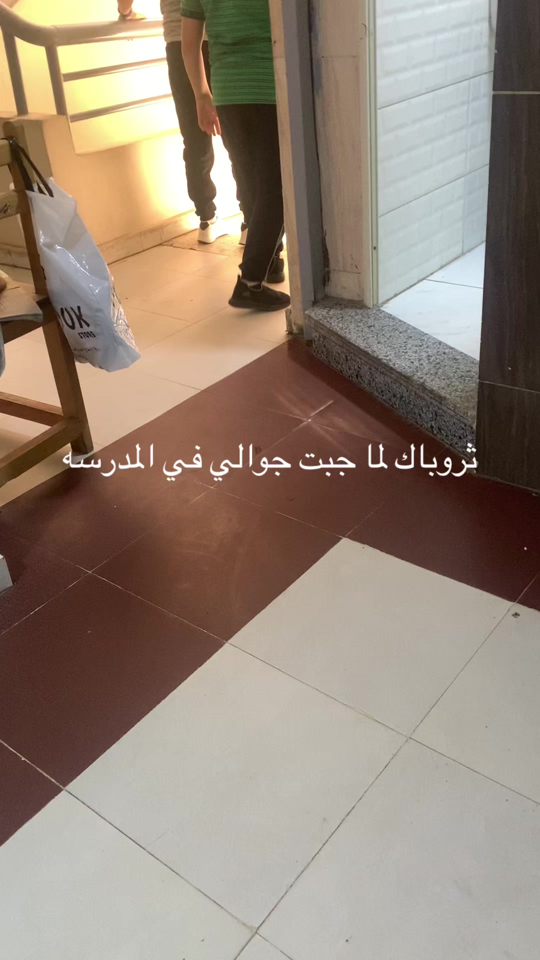 @シ
