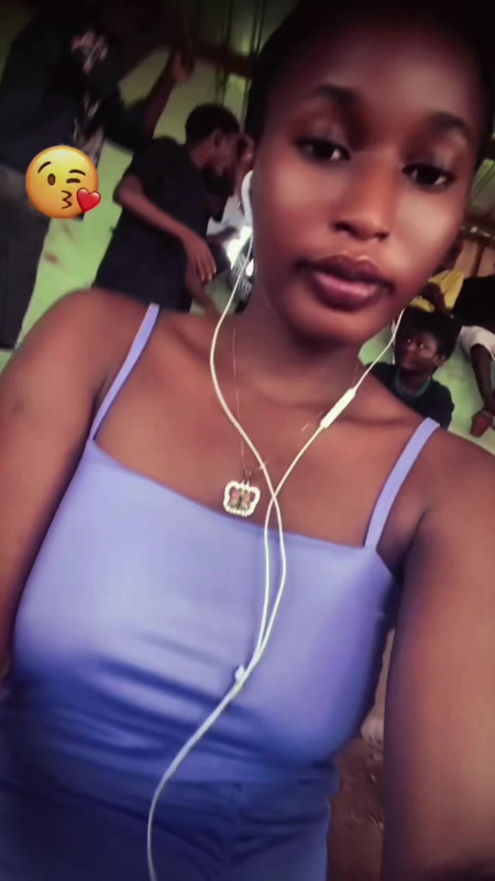 @ellybelly