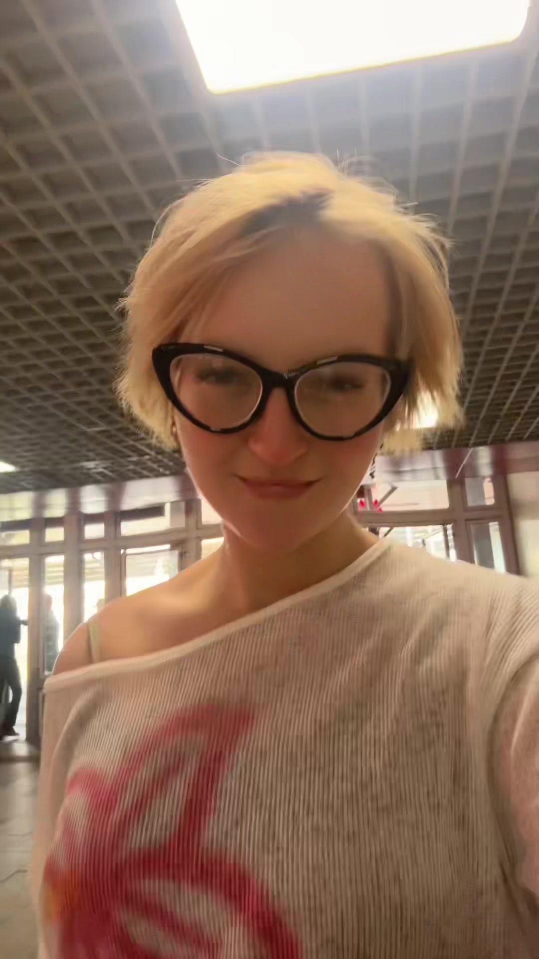 @vikyayra