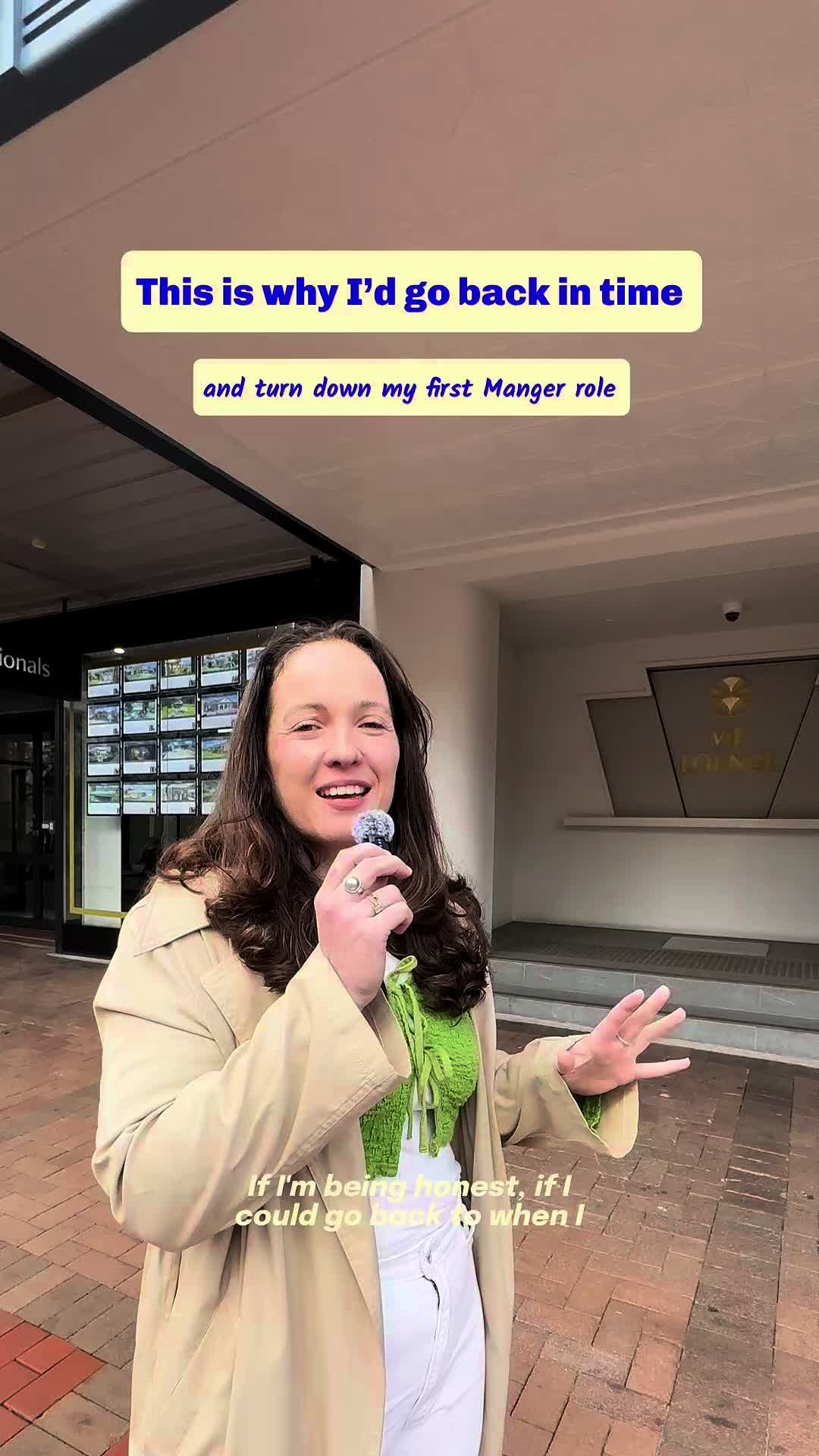 @careercoachchloe