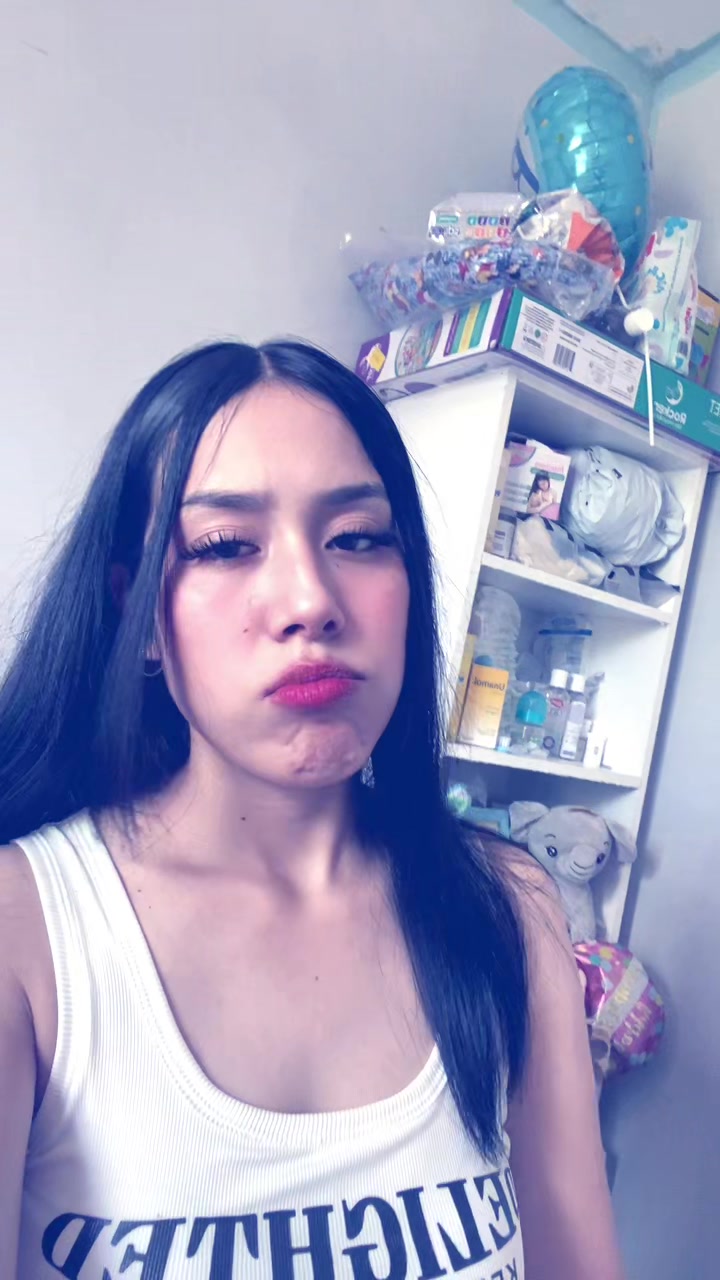 @Emy🖤