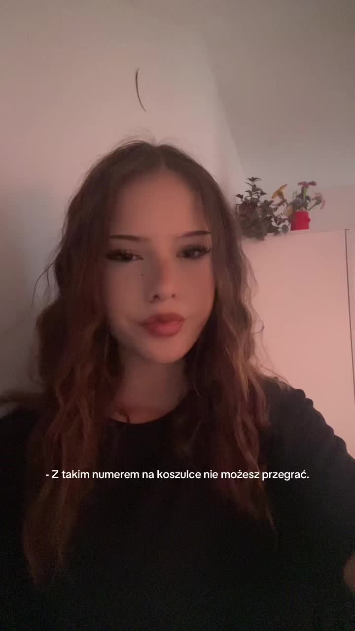 @𝐚𝐧𝐢𝐚˚₊✩‧₊