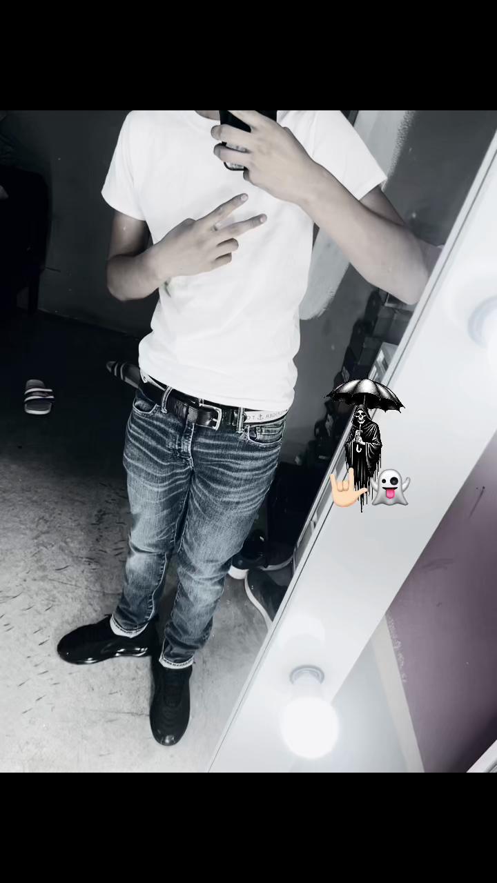 @Ángel_12