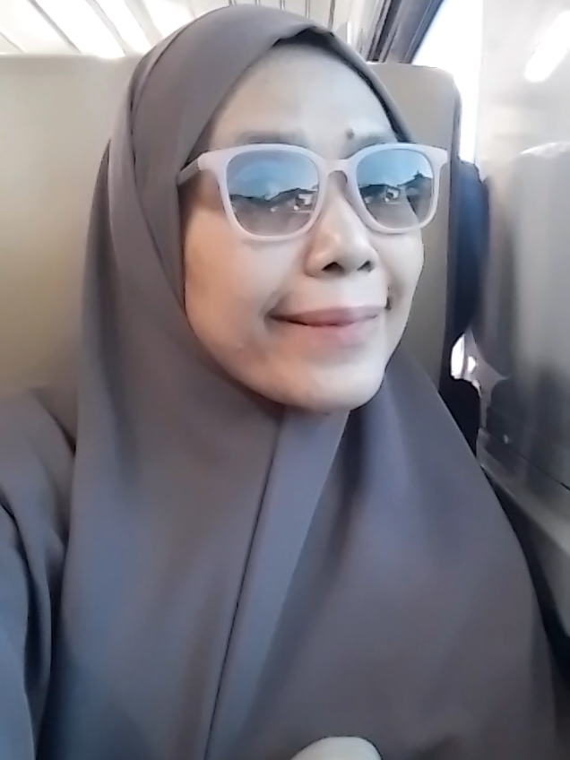 @Lia Hassan