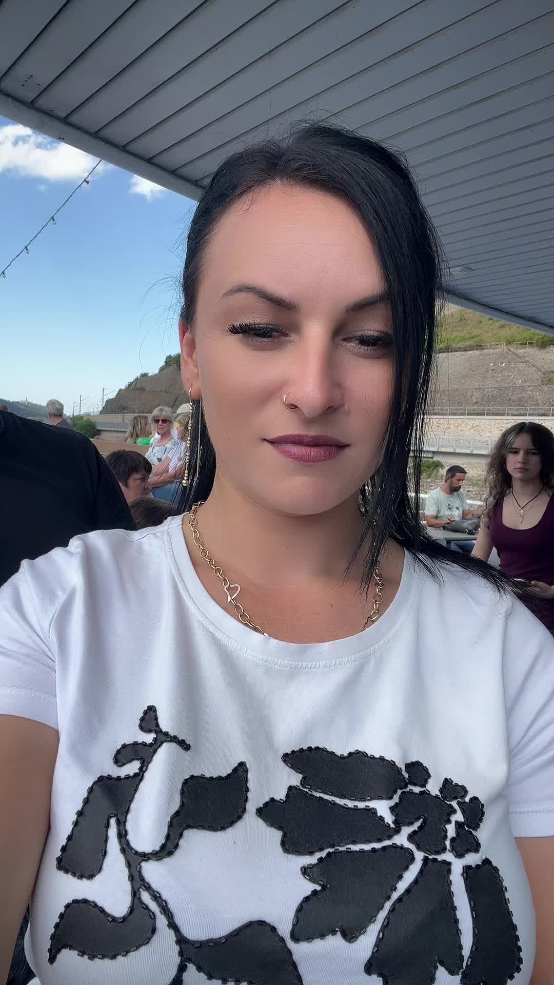 @AnaMaria