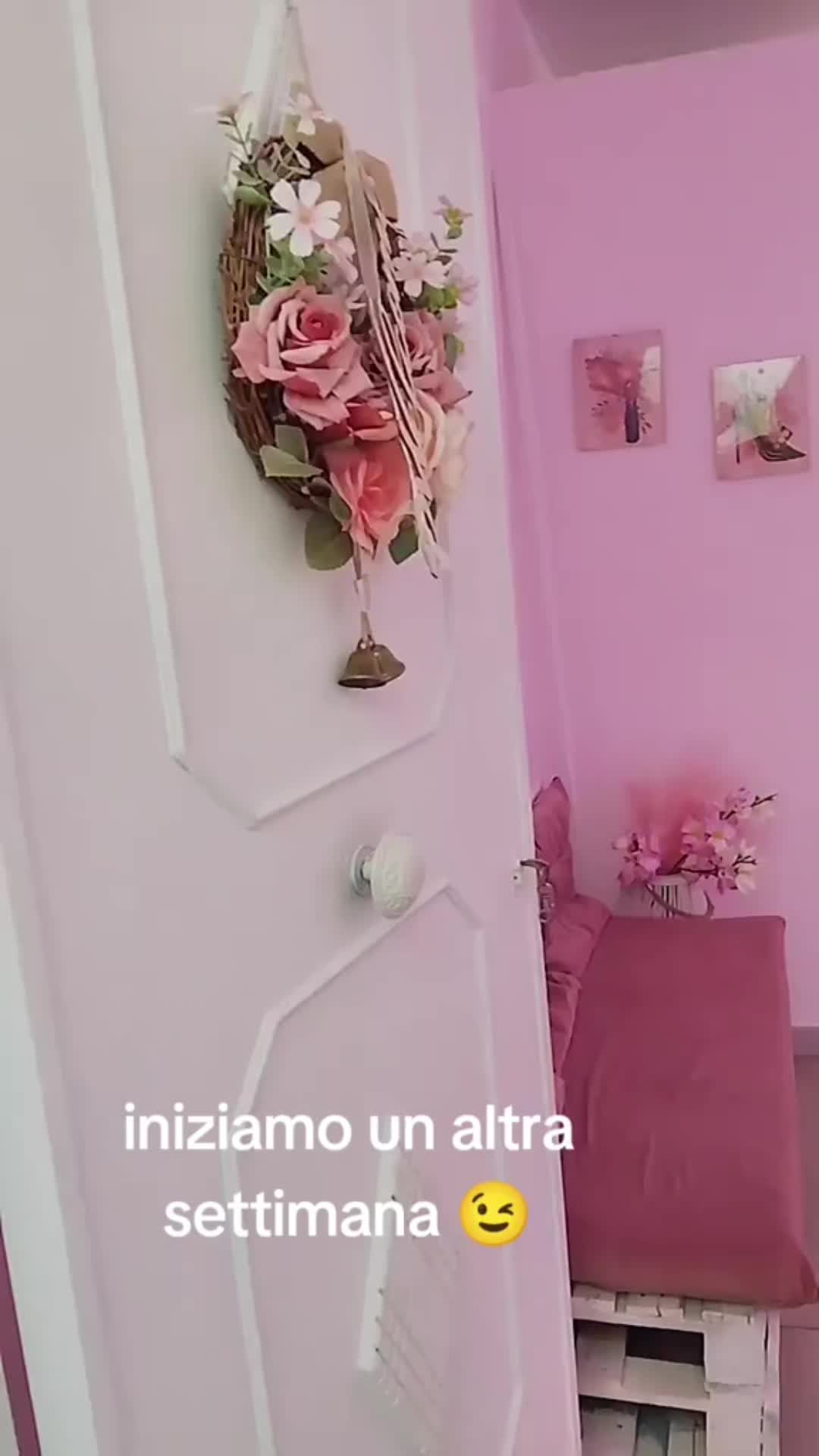 @Lucia Fontana