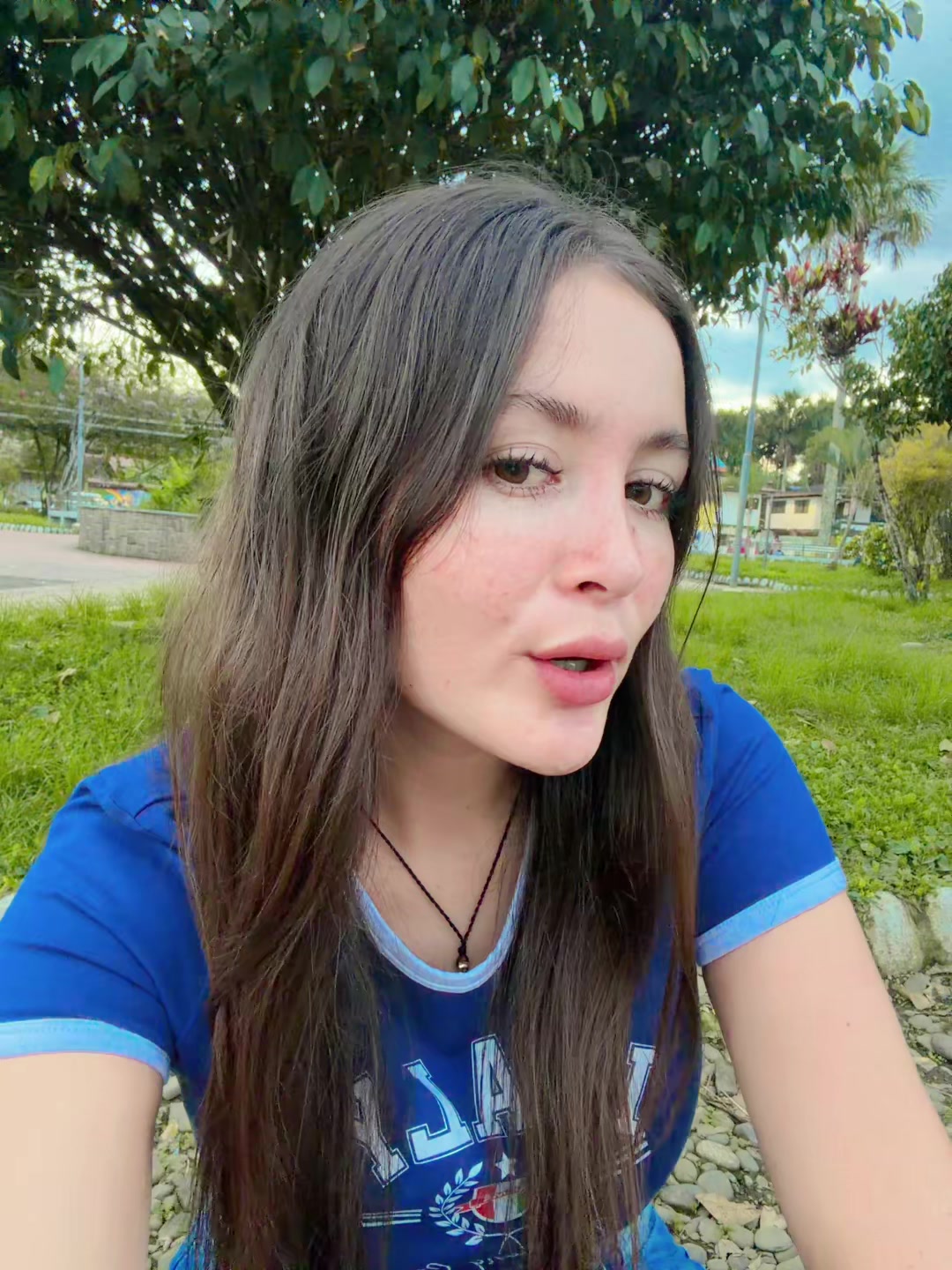 @Merly Estela🪐🍇🇵🇪