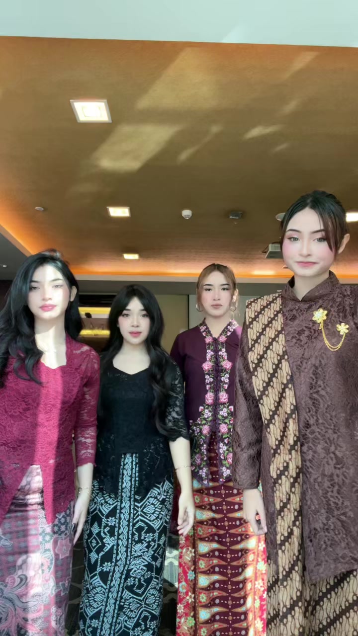 @widya oghell