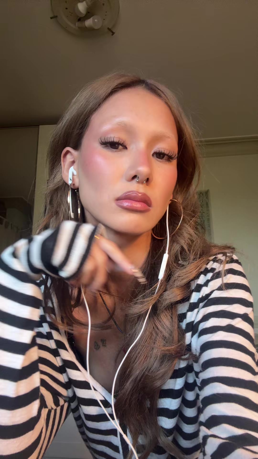@Michelle ⋆.ೃ࿔*:･