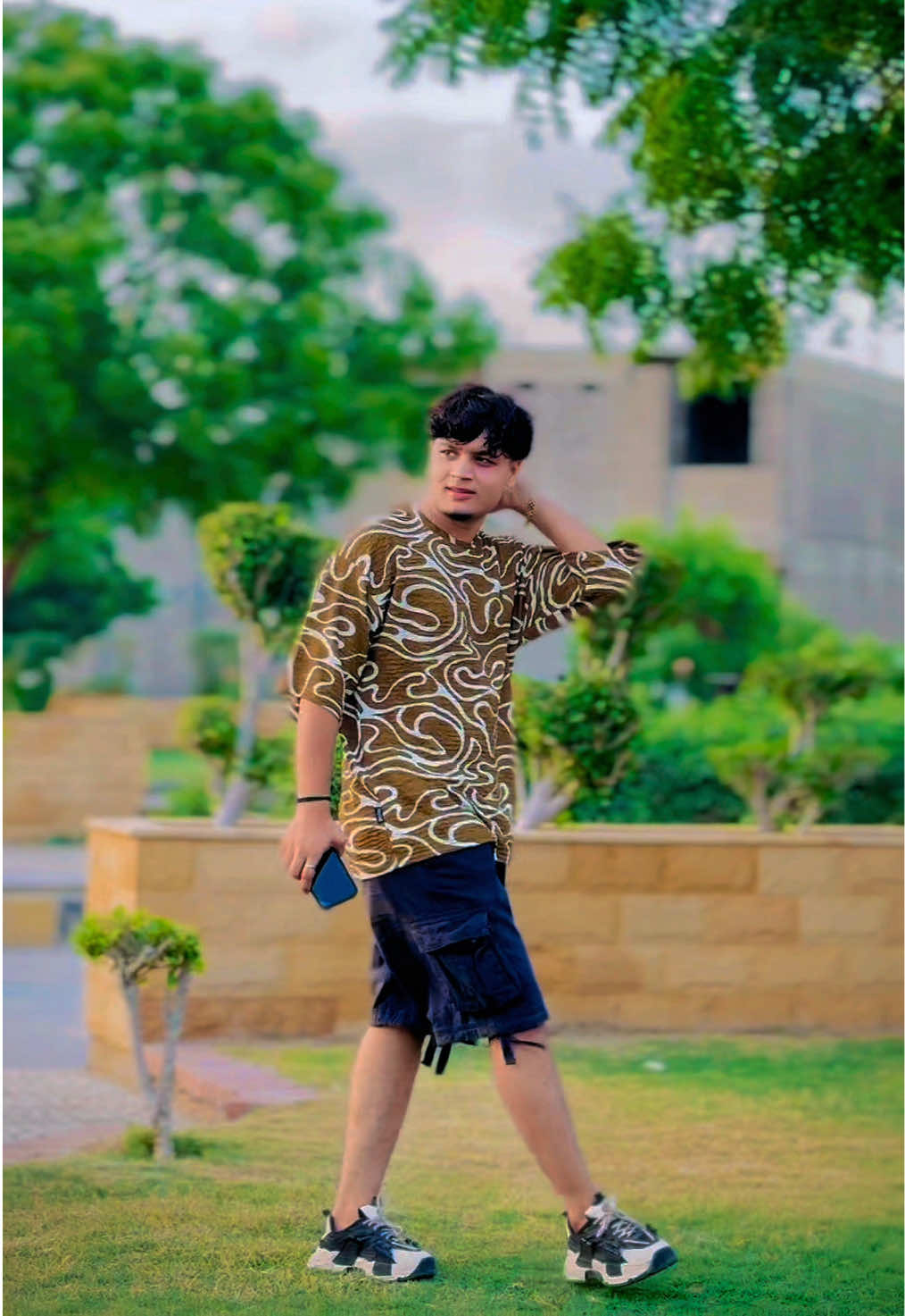 @شاہ 👑💸