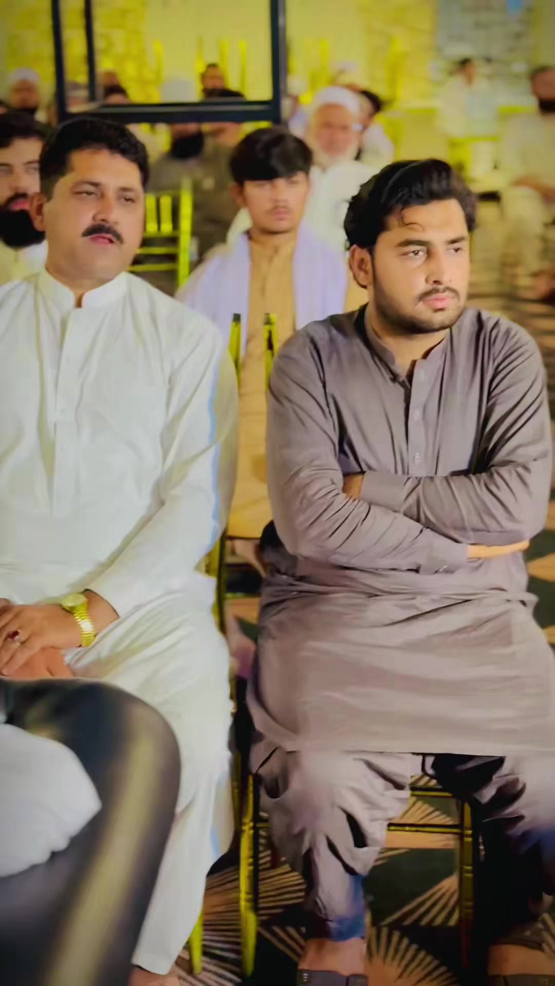 @Shakir Awan✨