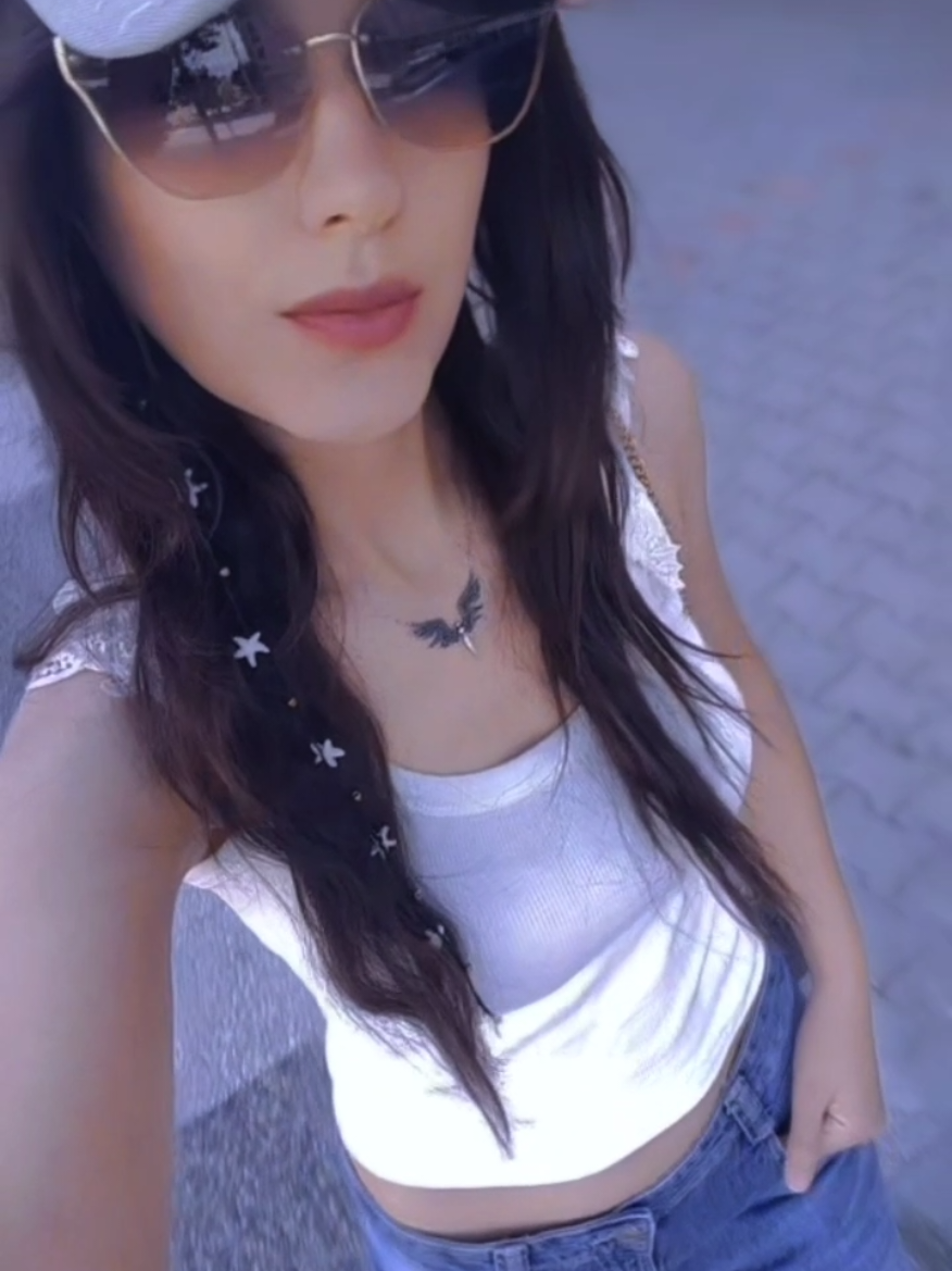 @Ebru Özdemir