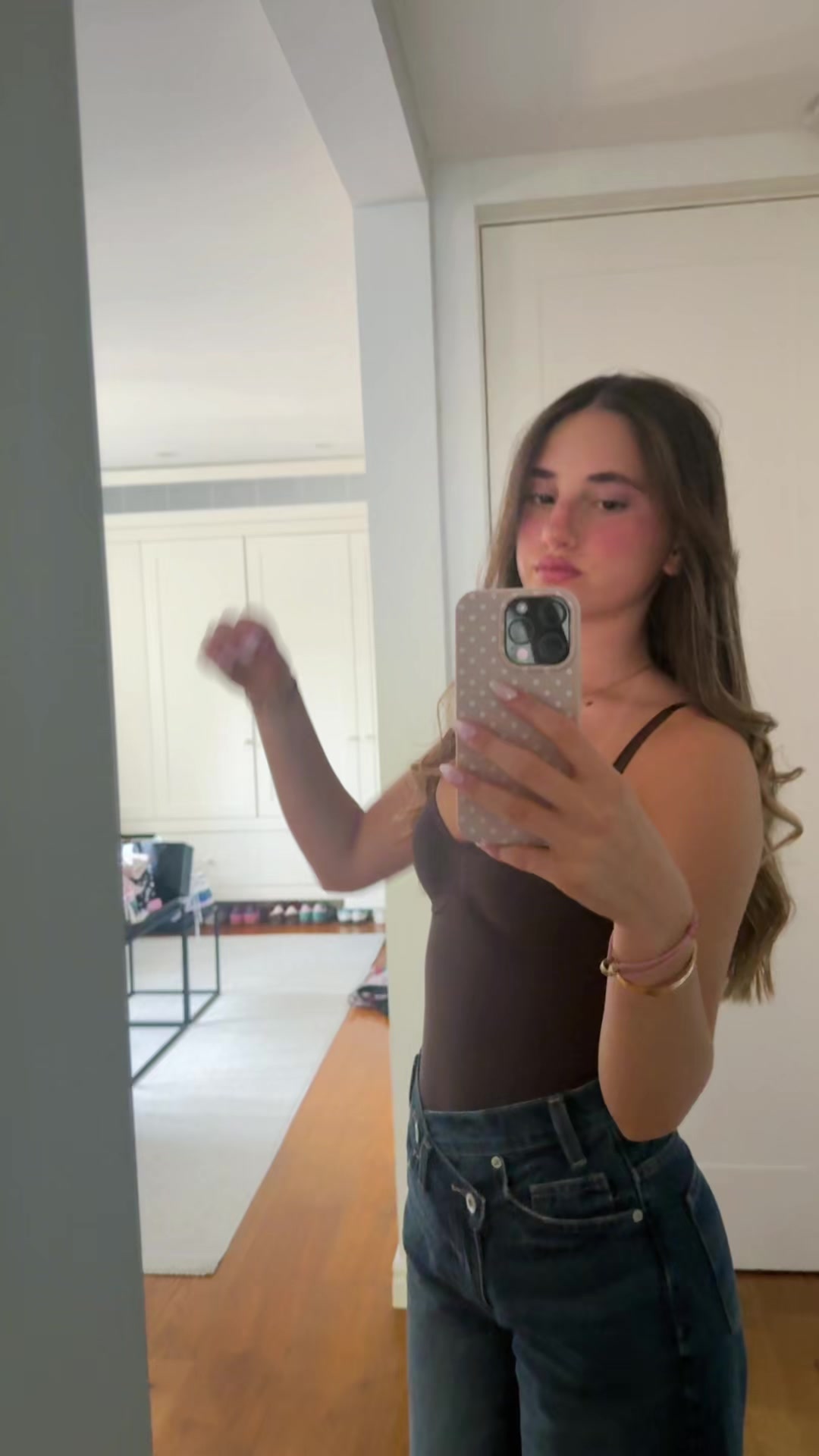 @Ellatirer
