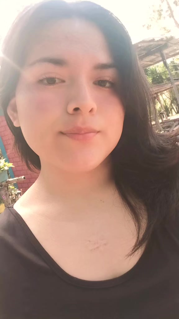 @fiorela🩷🧡