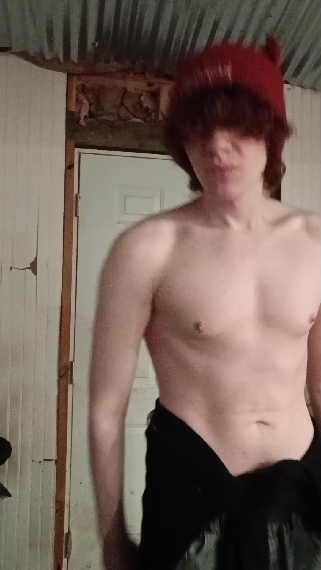 @unlovableroyal