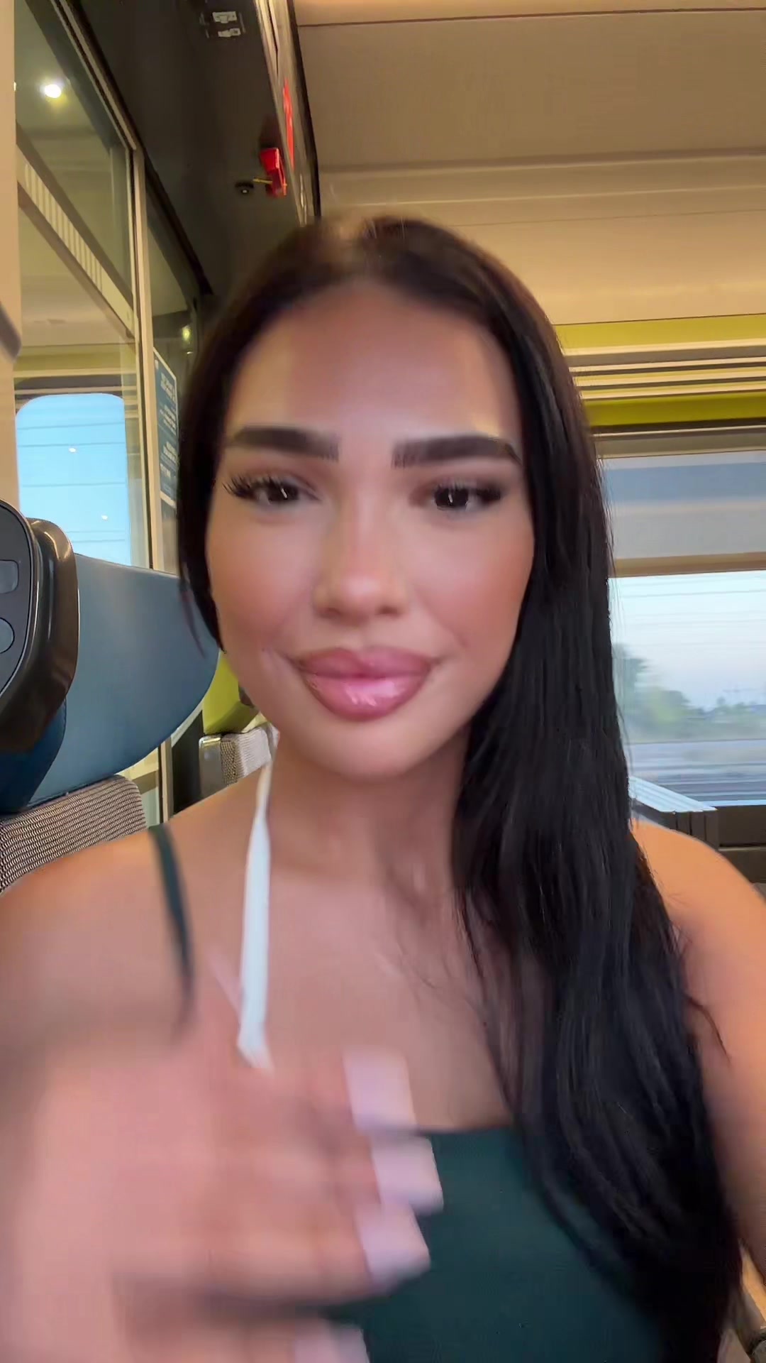 @ninoush_