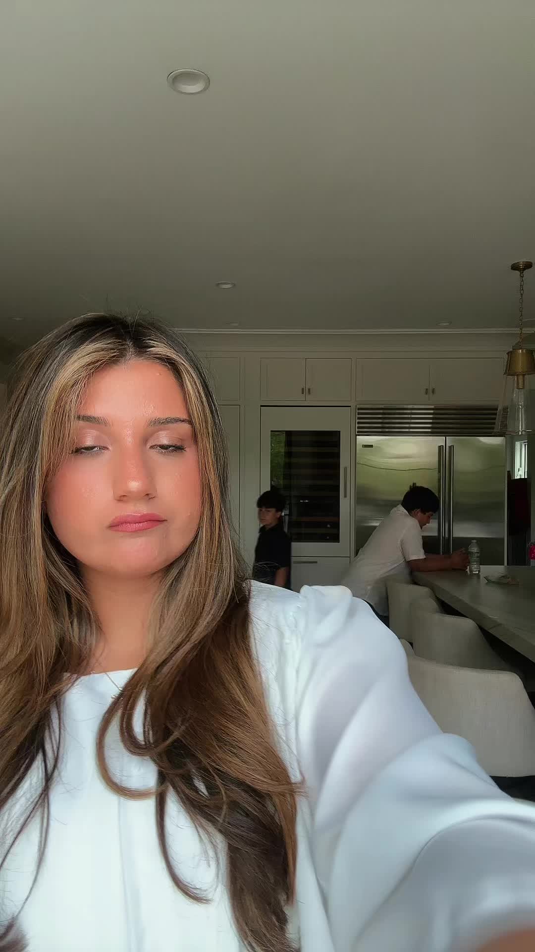 @julessalbanese