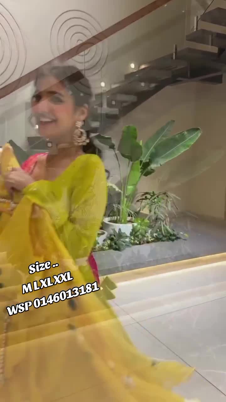 @WOMAN DESIGNER