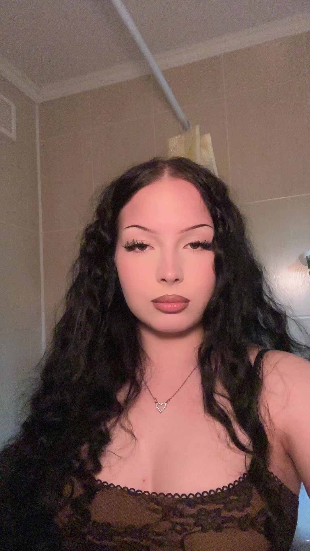@𝒮ℴ𝒻𝒾𝒶
