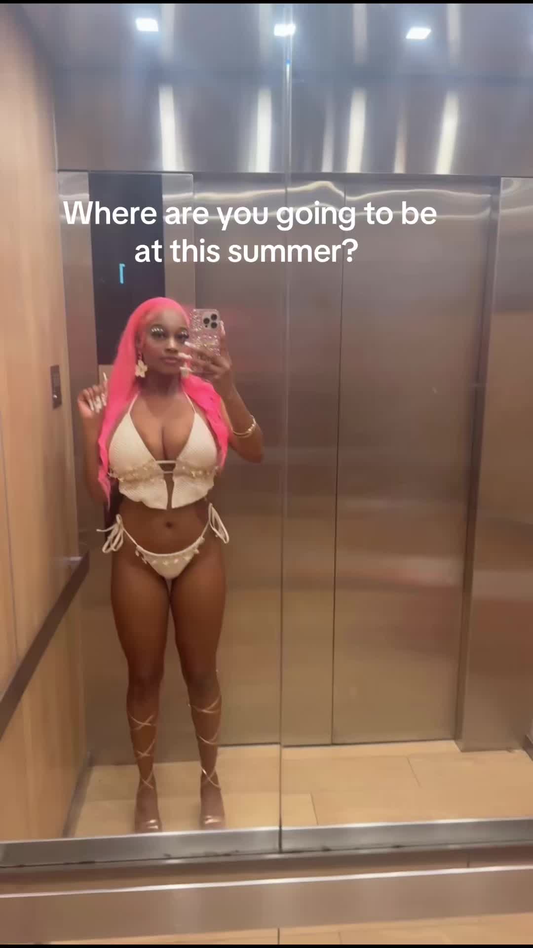 @Juliee