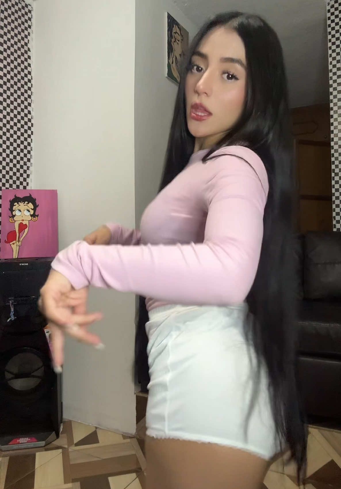@Tabata Jezrrel