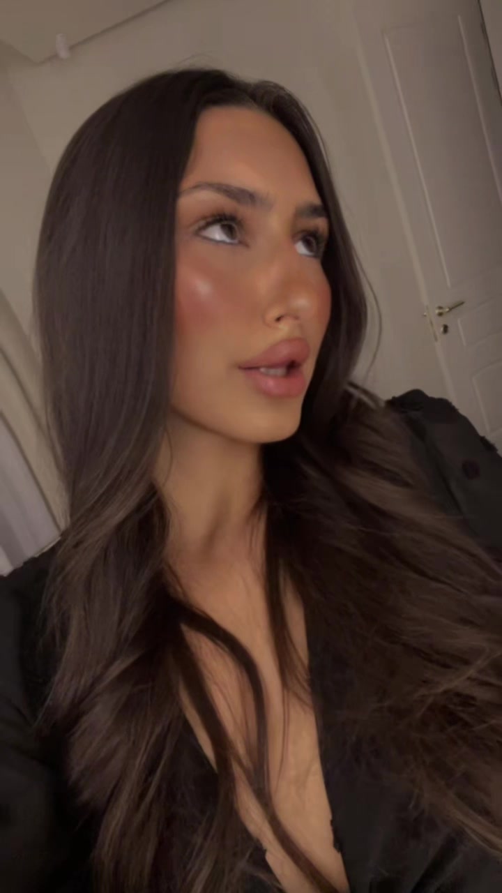 @elena