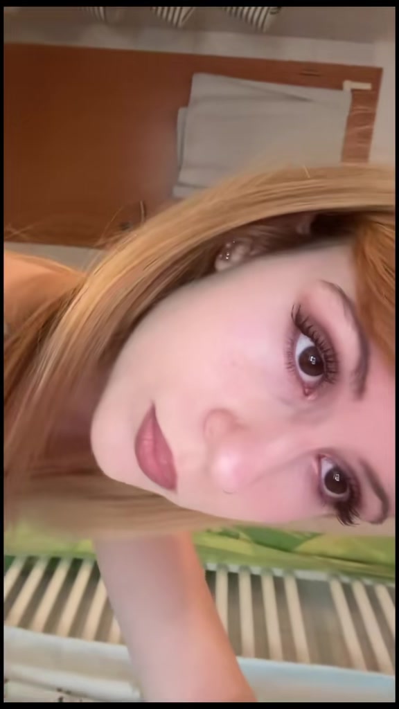 @:b