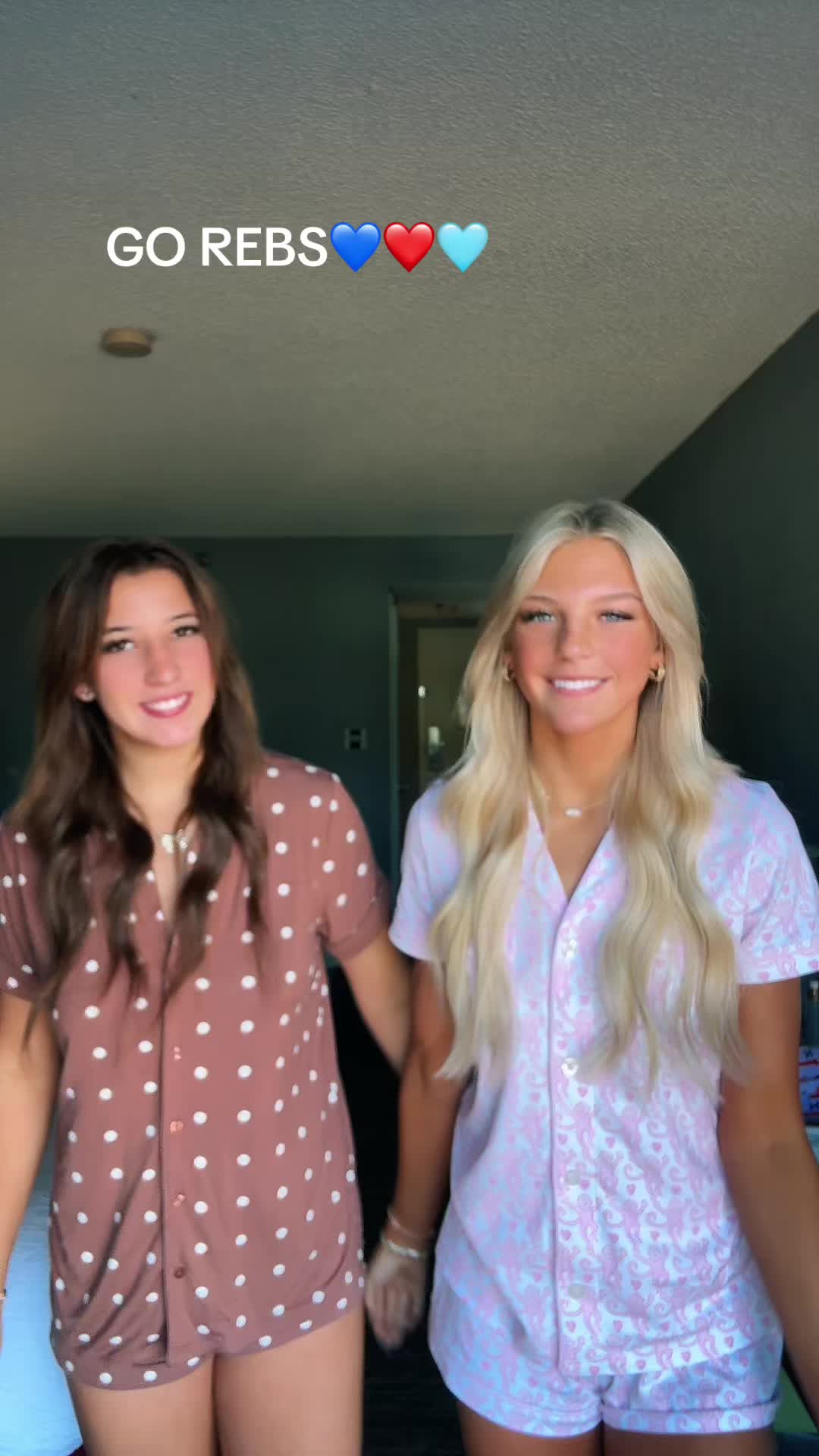@lizzyyy