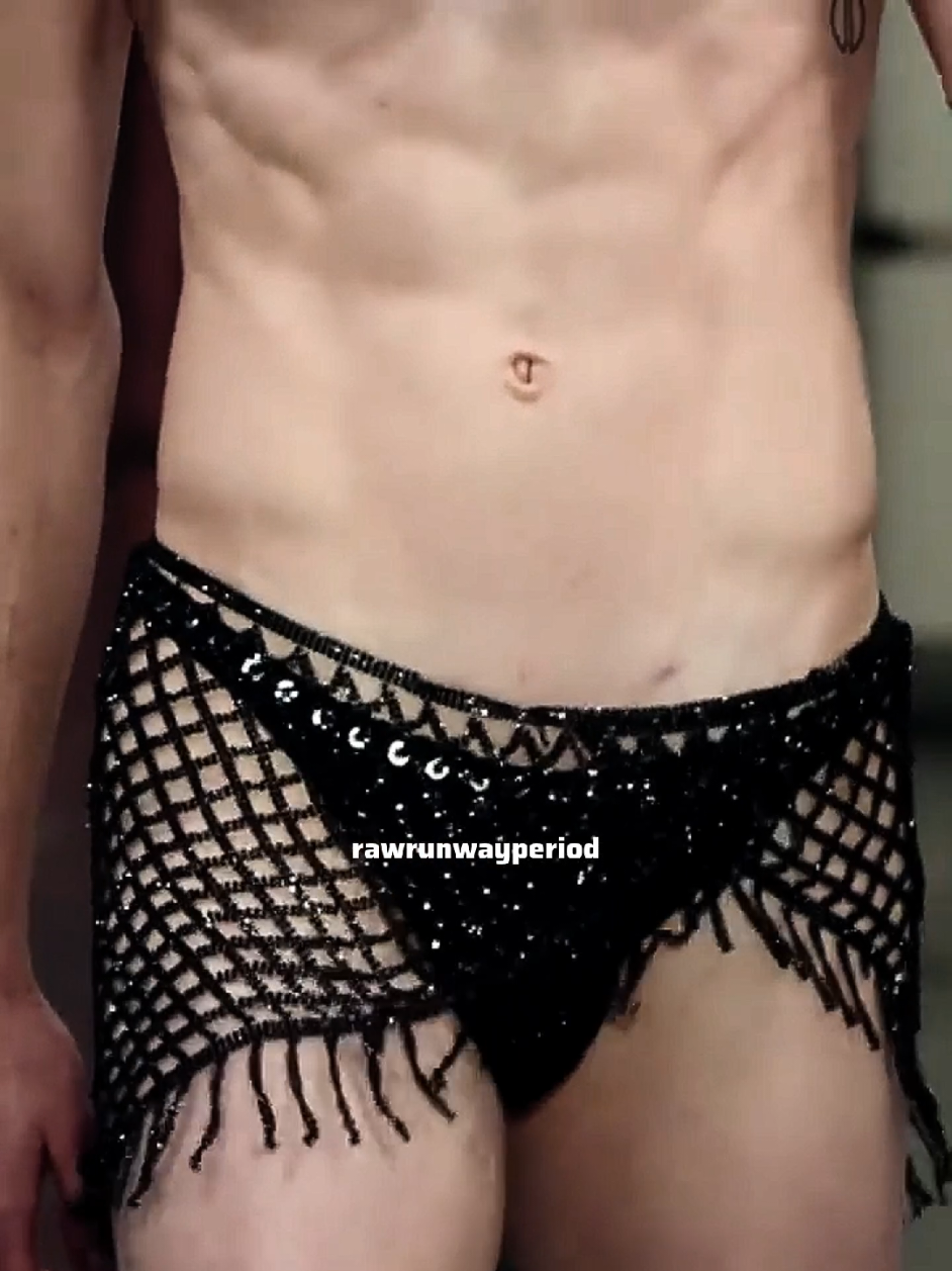 @RawRunway.