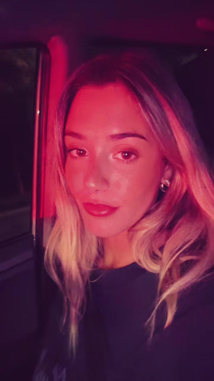 @Valentina