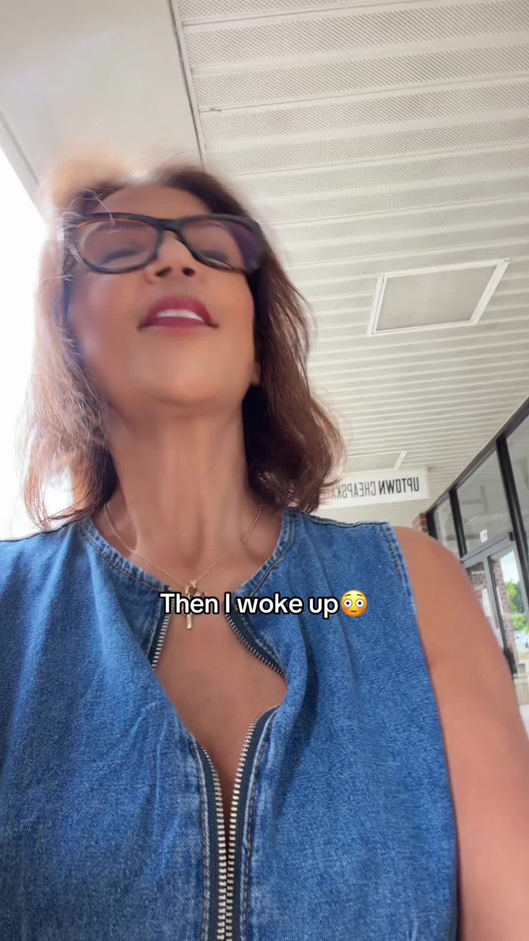 @Demi
