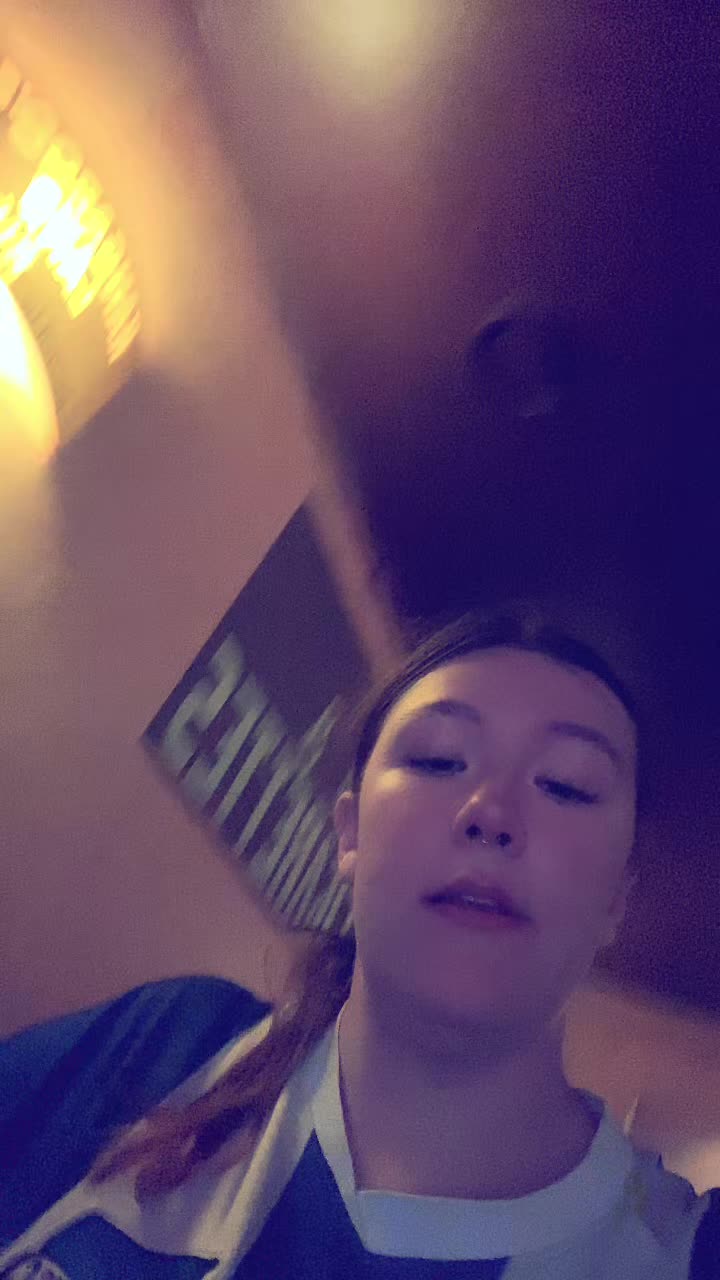@leni_1892