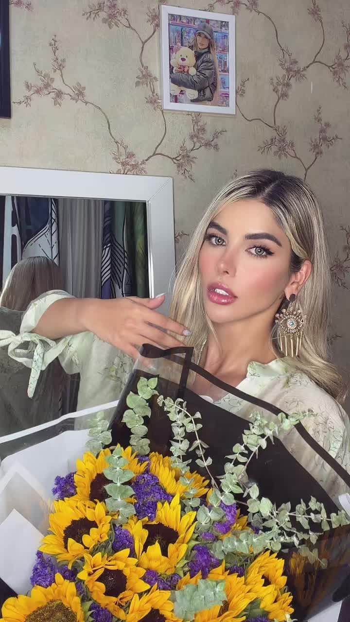 @Niloofar