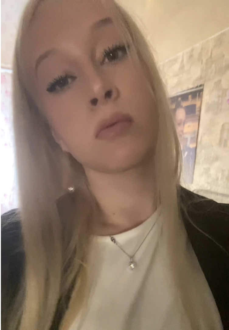 @krissweq