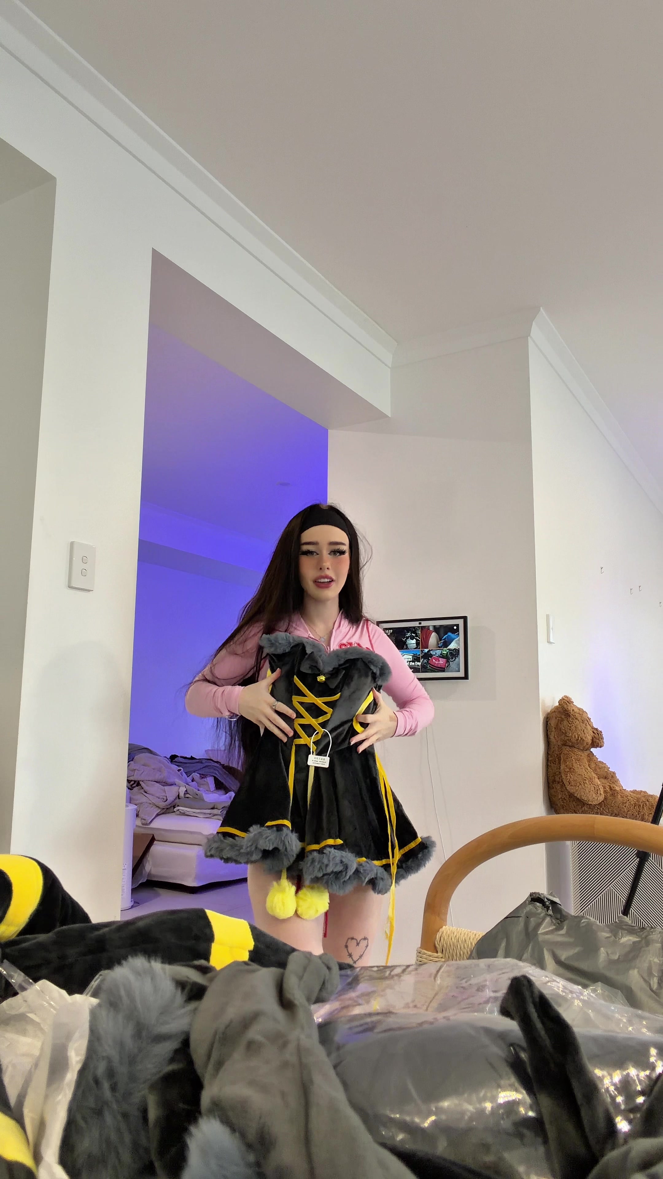 @Lara
