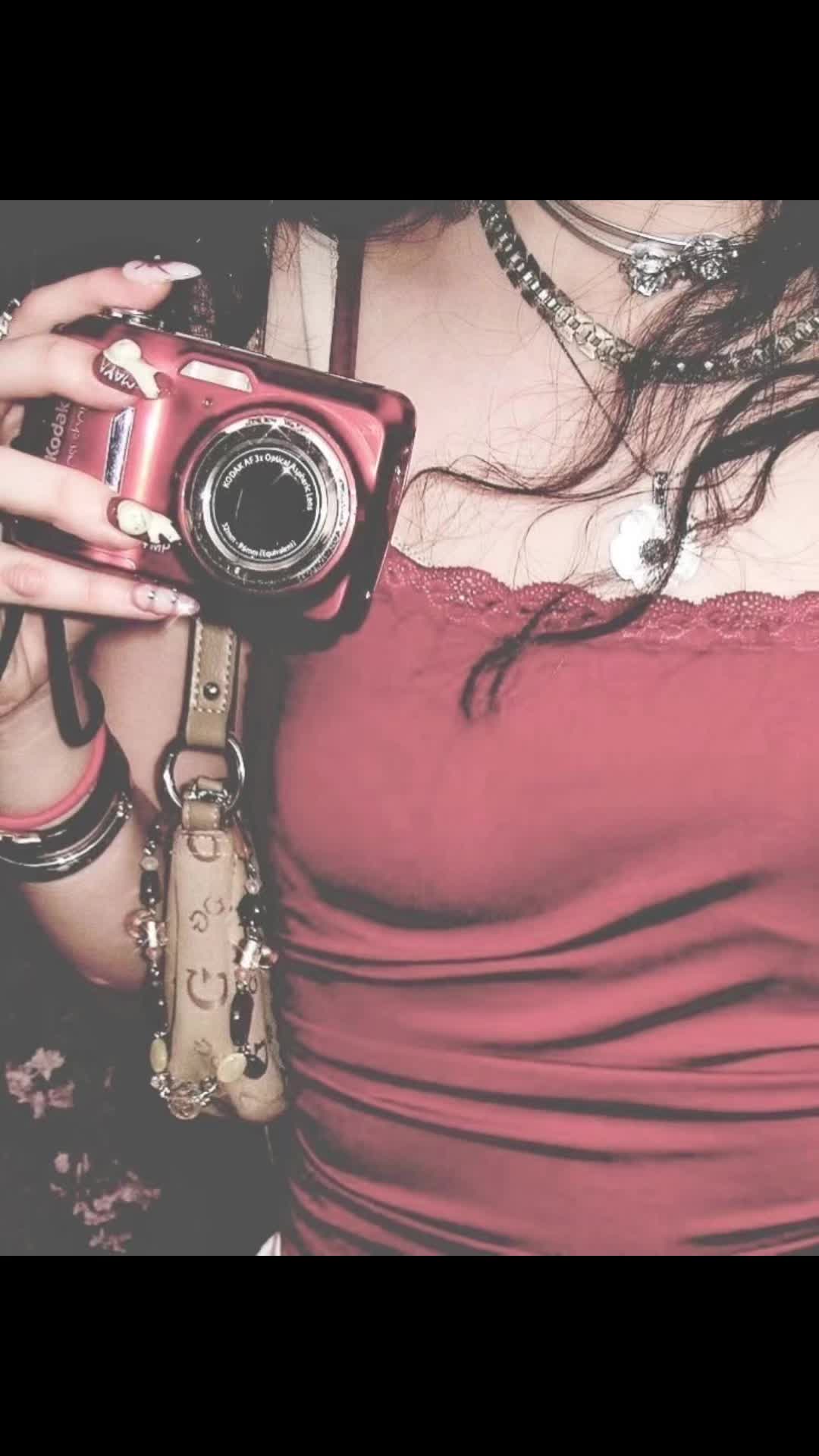 @Emqq