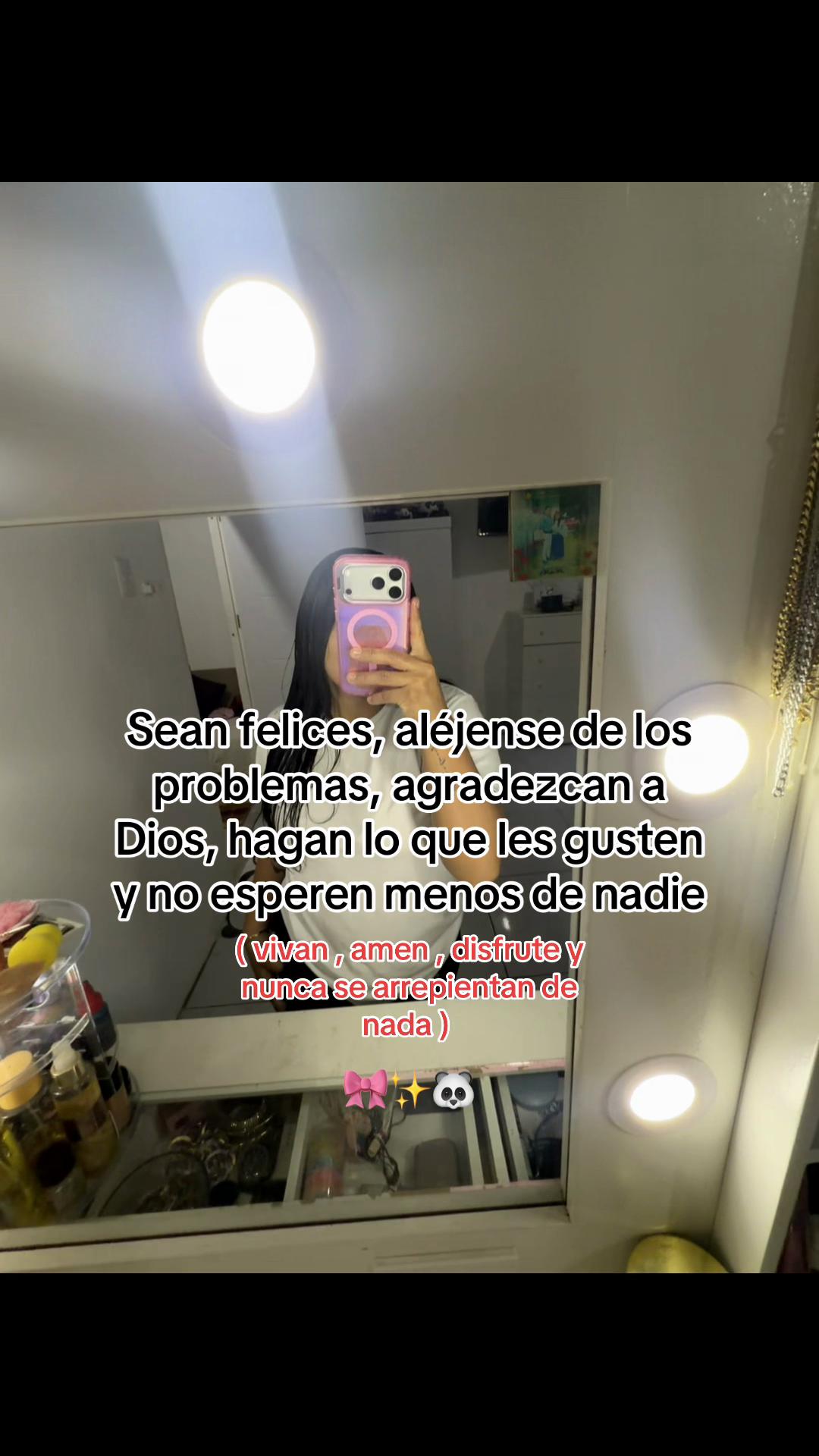 @🐼