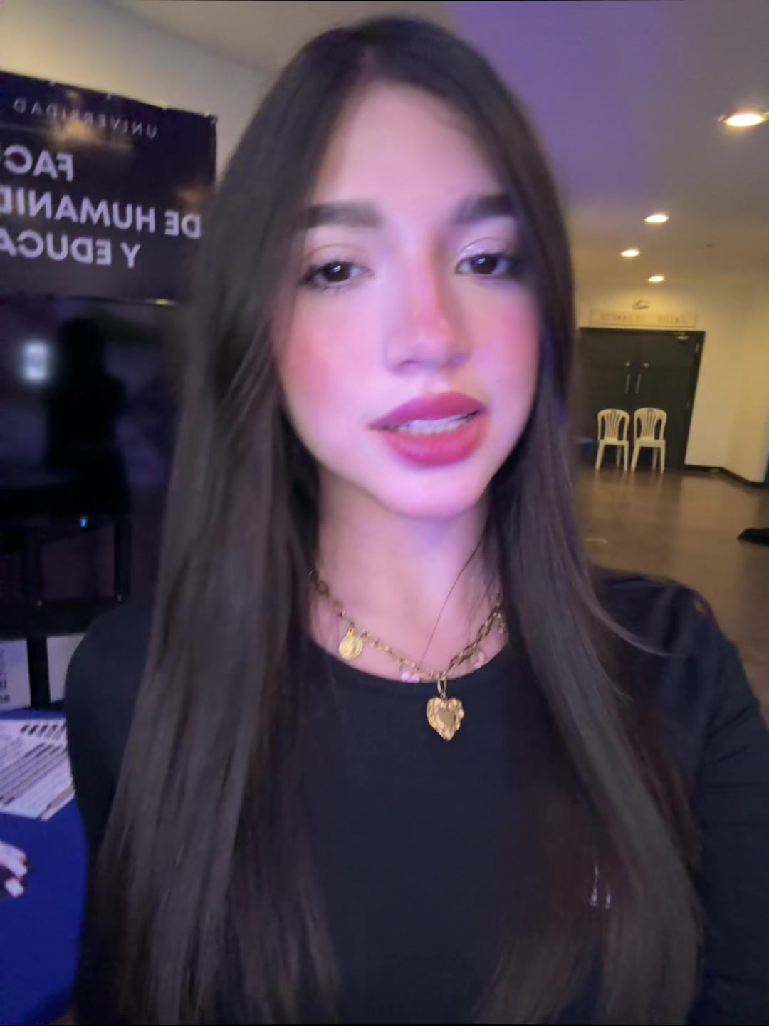 @Anita🧍🏻&zwj;♀️