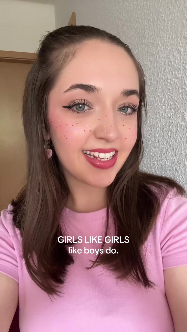 @Emma🖤