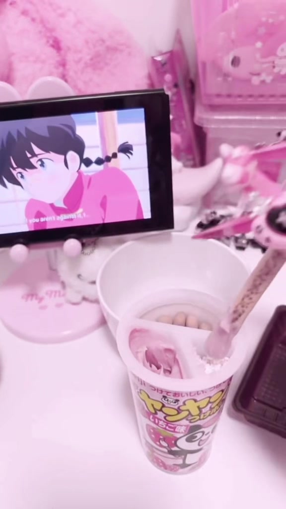 @ポメもちゃ〜ᶻ 𝗓 𐰁 · .