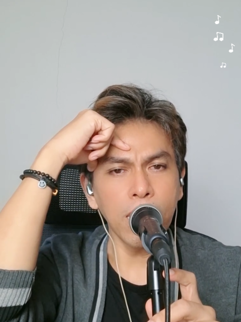@Toni